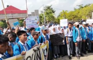 Ribuan Siswa SMKN 1 Indralaya Selatan Bangkit: Aksi Massa Menuntut Kepala Sekolah Mundur, Sorotan Tajam pada Dana BOS dan Dugaan Pelecehan Seksual