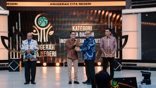 Ratu Dewa Raih Penghargaan Cita Daerah Inovasi Berkelanjutan dari Kompas TV