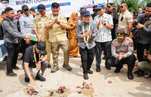 PT OKI Pulp & Paper Bangun Jalan Beton, Akses Ekonomi Masyarakat Pasar Baung Kian Terbuka