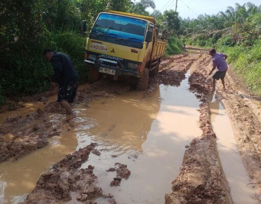 Menyedihkan, 2 Desa di Musi Rawas Terisolir, Krisis Sembako Hingga Warga Sakit Meninggal di Jalan
