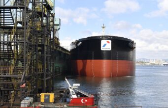 Kemlu: Iran Beri Lampu Hijau untuk Kapal Tanker Pertamina yang Tertahan di Selat Hormuz