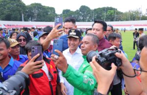 Kapolri Hadiri Apel Kamtibmas Ojol dan Buruh, Wali Kota Palembang Sampaikan Pesan Penting Jelang Lebaran