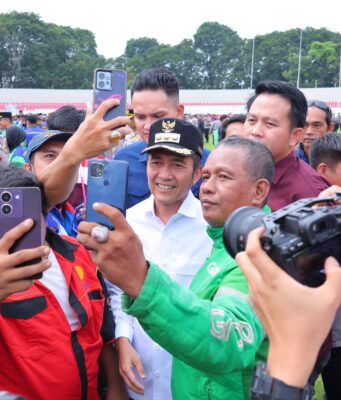 Kapolri Hadiri Apel Kamtibmas Ojol dan Buruh, Wali Kota Palembang Sampaikan Pesan Penting Jelang Lebaran