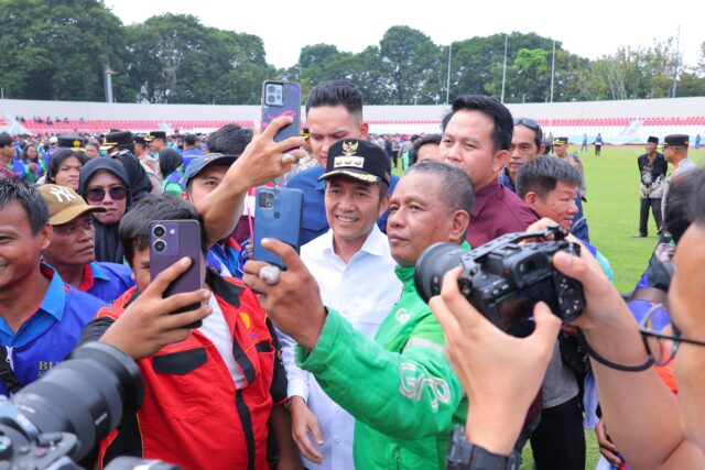 Kapolri Hadiri Apel Kamtibmas Ojol dan Buruh, Wali Kota Palembang Sampaikan Pesan Penting Jelang Lebaran