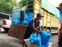 Peringati HUT ke-45 dan Ramadan, PTBA Kertapati Port Bagikan 4.180 Paket Sembako bagi Masyarakat Ring 1