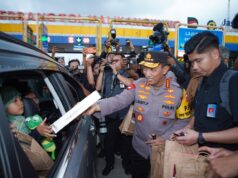 Tinjau Kalikangkung, Kapolri Pastikan Pelayanan hingga Rekayasa Lalin Optimal Hadapi Mudik