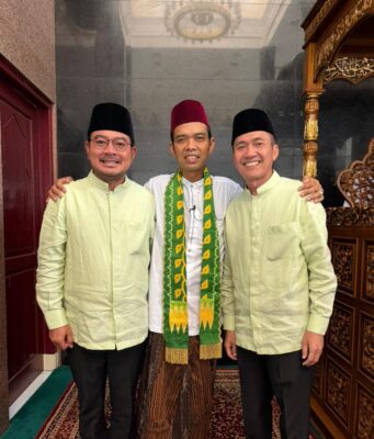 Wali Kota dan Wakil Wali Kota Safari Jumat Bersama Ustaz Abdul Somad di Masjid Assadah Polda Sumsel