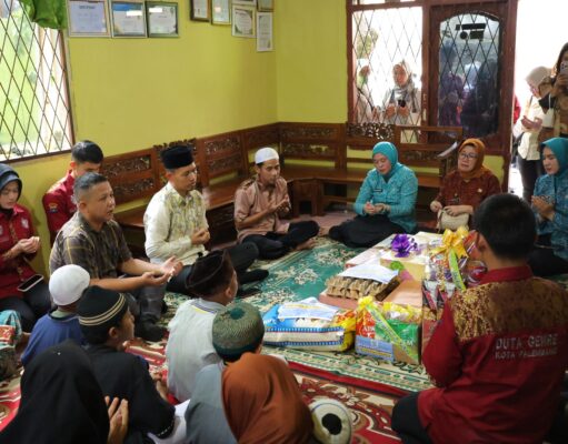 Kunjungi Panti Asuhan Al Yamin, Ketua DWP Palembang: Kebahagiaan Sejati Saat Kita Mampu Memberi