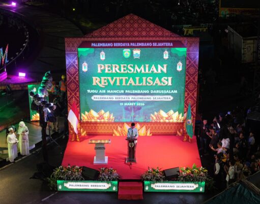 Ratu Dewa Resmikan Air Mancur Cempako Telok , Ikon Baru Palembang Darussalam