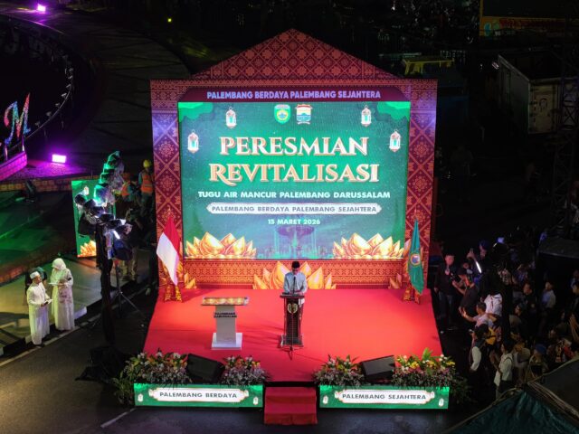 Ratu Dewa Resmikan Air Mancur Cempako Telok , Ikon Baru Palembang Darussalam