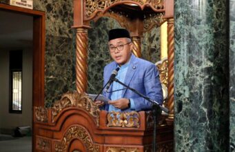 Sekda Palembang Aprizal Hasyim Sholat Idul Fitri di Masjid Darusaa’id, Ajak Perkuat Silaturahmi dan Semangat Kebersamaan