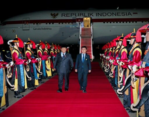 Presiden Prabowo Lanjutkan Diplomasi Asia Timur, Tiba di Seoul