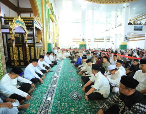 Wagub Cik Ujang Kenang Dedikasi Alex Noerdin, Ajak Masyarakat Doakan Almarhum