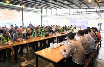 Dirlantas Polda Jateng “Jagongan Bareng Ojol, Ojol Tertib Berlalu Lintas”