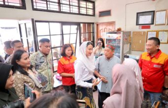 Pempek Palembang Mendunia! Wamen Perdagangan RI Turun ke UMKM, Sekda Dampingi Langsung