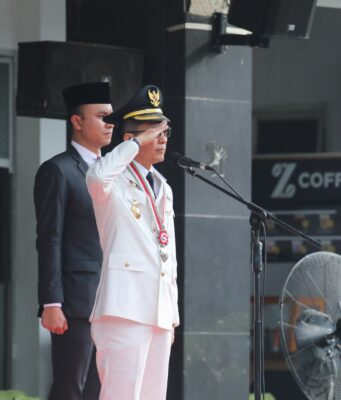 Ratu Dewa pimpin upacara Otda XXX