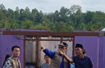 Bupati Joncik Sambangi Korban Kebakaran Desa Lingge: “Bapak dan Ibu Tidak Sendirian