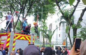 Antusiasme Warga Padati CFD Palembang, Wahana Flying Fox Gratis Jadi Daya Tarik