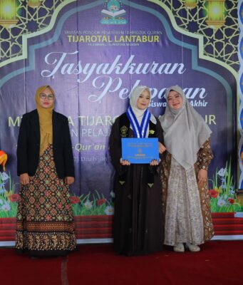72 Siswa siswi MTS dan Tijarotal Lantabur Cahaya Qur’ani Menembus Peradaban
