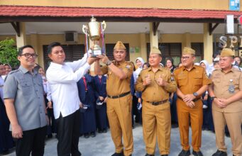 Sekda Apresiasi Prestasi Nasional SMPN 1 Palembang di Ajang LMC 2026