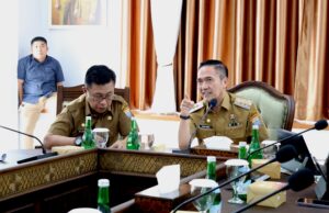 Percantik Kambang Iwak, Bangun Jembatan Bentuk Perahu Bidar