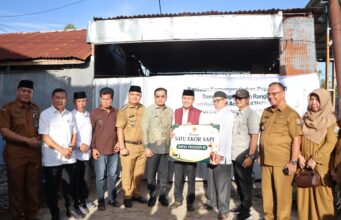 Ratu Dewa antarkan sapi kurban Presiden RI disambut Riuh warga SU 1