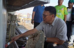 Pemkot Palembang Cat Warna Baru Tepian Sungai Musi Sambut HUT ke-1.343