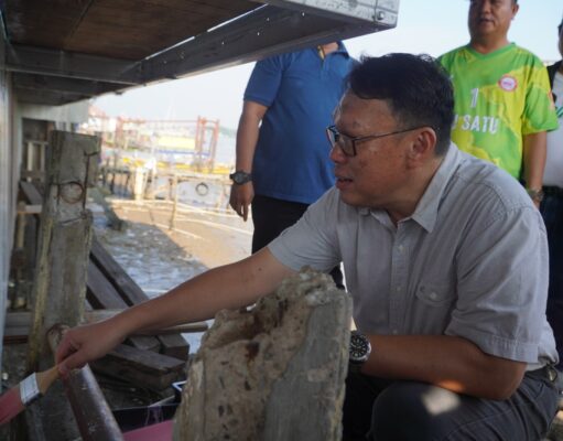 Pemkot Palembang Cat Warna Baru Tepian Sungai Musi Sambut HUT ke-1.343