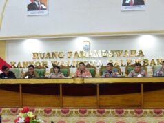 Launching CFD, Ribuan Warga diajak Gowes dibawah Ampera Gubernur turun langsung