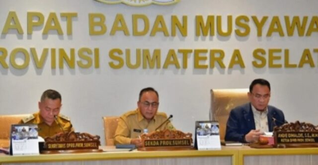 Ketua DPRD Sumsel Andhie Dinialdie Pimpin Rapat Banmus