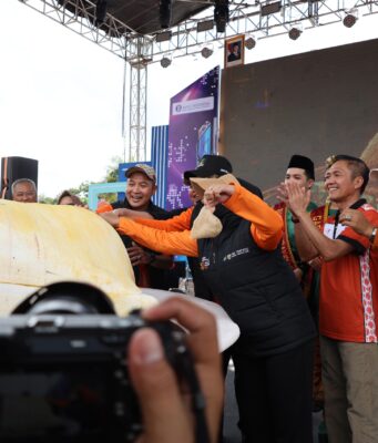 7.588 Petugas Sensus Dikukuhkan, Ratu Dewa Ajak Warga Palembang Berikan Data yang Jujur