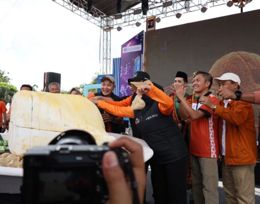 7.588 Petugas Sensus Dikukuhkan, Ratu Dewa Ajak Warga Palembang Berikan Data yang Jujur
