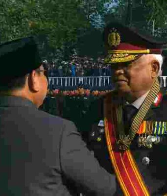 Dewan Pertimbangan SMSI Pusat Taufiequrachman Ruki Terima Bintang Kehormatan dari Presiden Prabowo pada Hari Bhayangkara ke-80