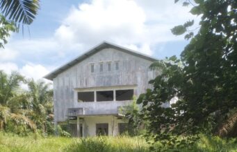 Gedung Serbaguna Kelurahan Ngulak I Terbengkalai, Warga Minta Pemcam Sanga Desa Bertindak