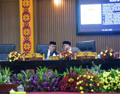 Wali Kota Ratu Dewa Hadiri Paripurna DPRD Palembang, Bahas Air Limbah hingga Pemajuan Kesenian