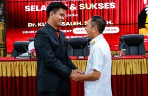 Wali Kota Palembang Hadiri Ujian Promosi Doktor Kurnia Saleh di FH Unsri
