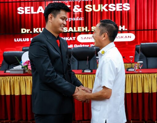 Wali Kota Palembang Hadiri Ujian Promosi Doktor Kurnia Saleh di FH Unsri