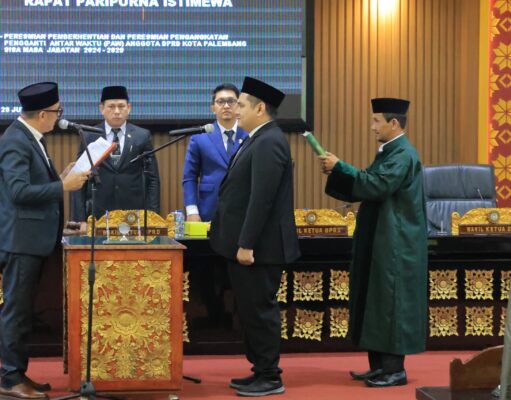 Hadiri Pelantikan PAW DPRD, Ratu Dewa Tekankan Kolaborasi Demi Percepatan Pembangunan