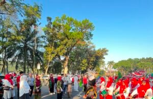 400 Peserta Pawai, Muslimat NU Palembang Semarakkan HUT ke-81 RI dengan Semangat Kebersamaan