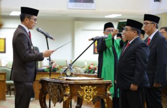 Lantik Pengurus Baznas 2026–2031, Ratu Dewa Tekankan Transparansi dan Profesionalitas Pengelolaan Zakat