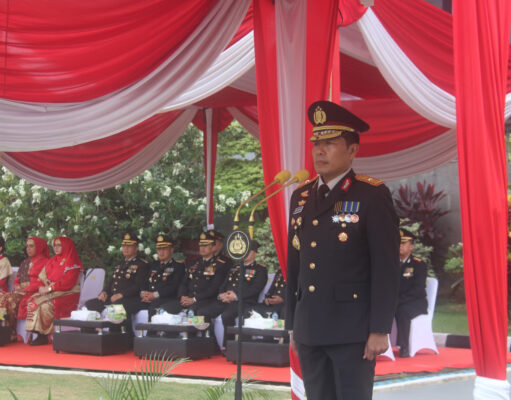 Pimpin Upacara HUT RI ke-81, Wakapolda Sumsel: Jadikan Kemerdekaan Momentum Pengabdian Nyata