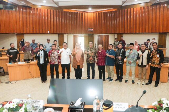 Wagub Sumsel Cik Ujang Studi Tiru Penerbitan IPR ke NTB