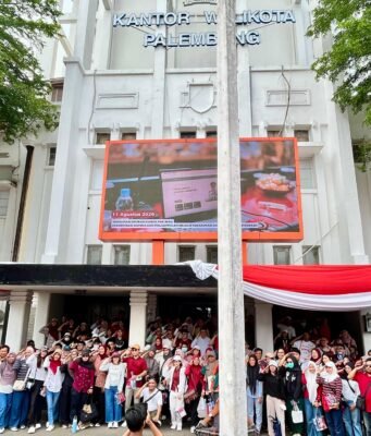 Walking Tour, Peluhan Pemandu wista Napak Tilas ke Kantor Ledeng Palembang