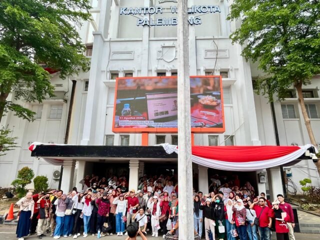 Walking Tour, Peluhan Pemandu wista Napak Tilas ke Kantor Ledeng Palembang