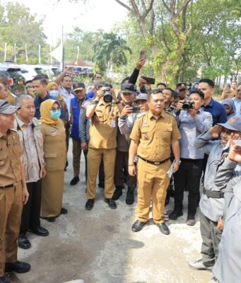 Serangan api meluas 297 titik Karhutla , Walikota dan Gubernur turun langsung ke posko
