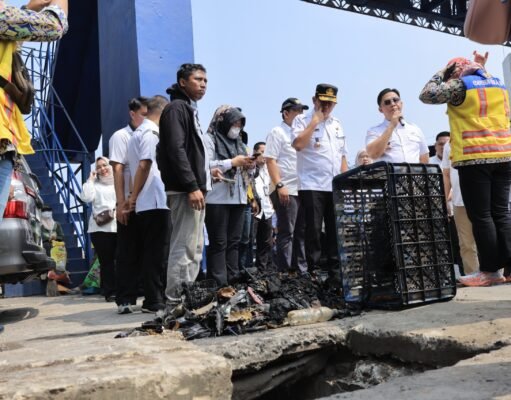 Antisipasi Banjir, Pejabat Pemkot Palembang Tinjau Saluran Air di Jalan Protokol