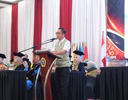 Wisuda ke-67 Universitas PGRI Palembang, Wali Kota Ratu Dewa Bagi Kisah Inspiratif, Ijazah Bukti Pernah Belajar, Karakter Bukti Memahami Hidup