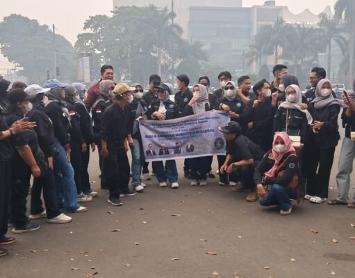 Peduli Kesehatan Masyarakat, YGANN Sumsel Bagikan 3.000 Masker di Kawasan Simpang Lima DPRD