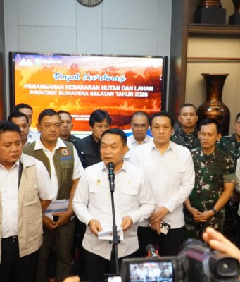 677 Warga Kena ISPA Sehari, Wali Kota Ratu Dewa Lapor Langsung ke Menko Polkam Dudung