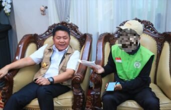 Tepati Janji, Gubernur Herman Deru Hadiahkan Rp10 Juta untuk Warga Pelapor Pembakaran Lahan